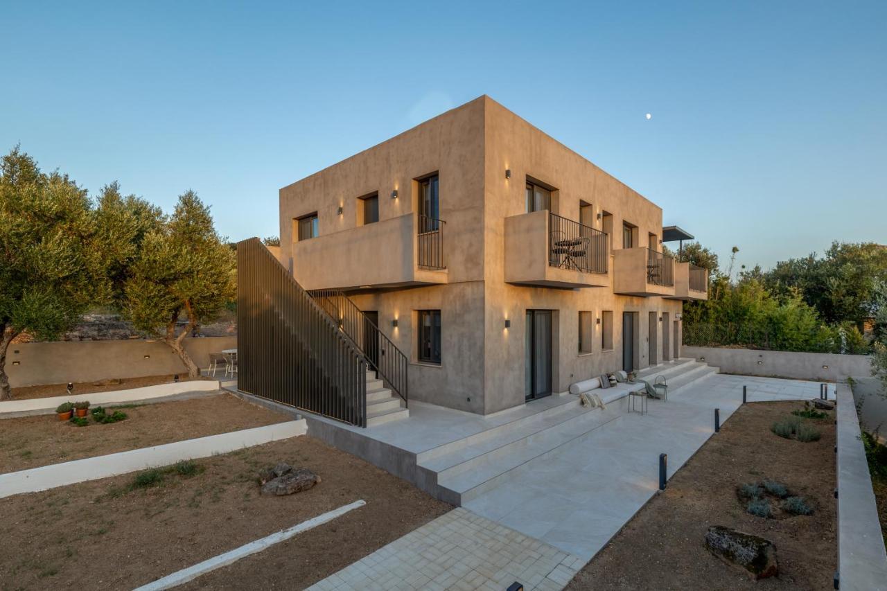 Topos Suites Lassi  Bagian luar foto