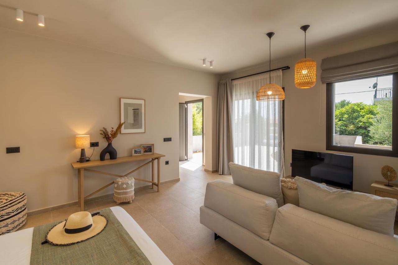 Topos Suites Lassi  Bagian luar foto